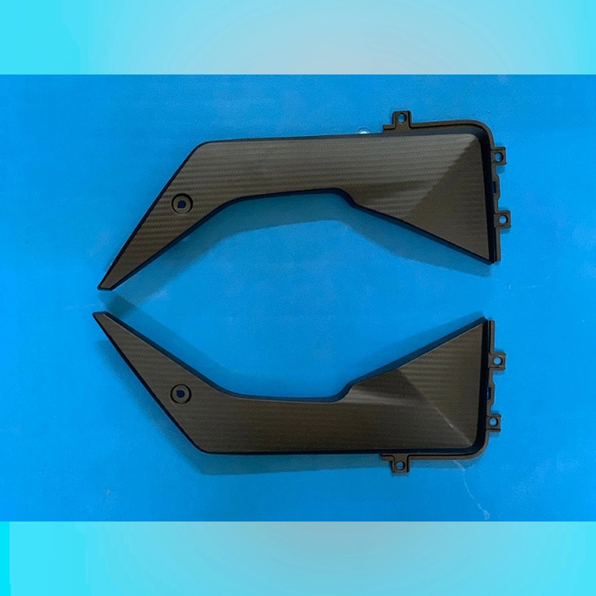 ARORA AR 06 DEPO ÖN KORUMA DEKORATİF PLASTİK SAĞ #AR 06 - 075